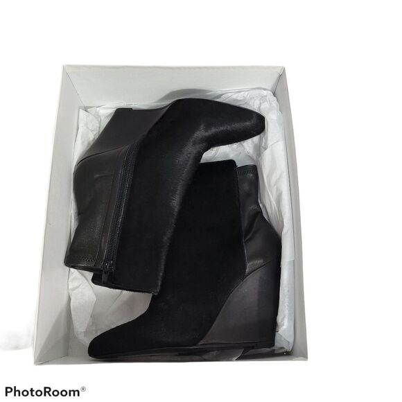 VINCE LANIE Calf Hair Wedge Boots SIZE 6.5 - Picture 2 of 15